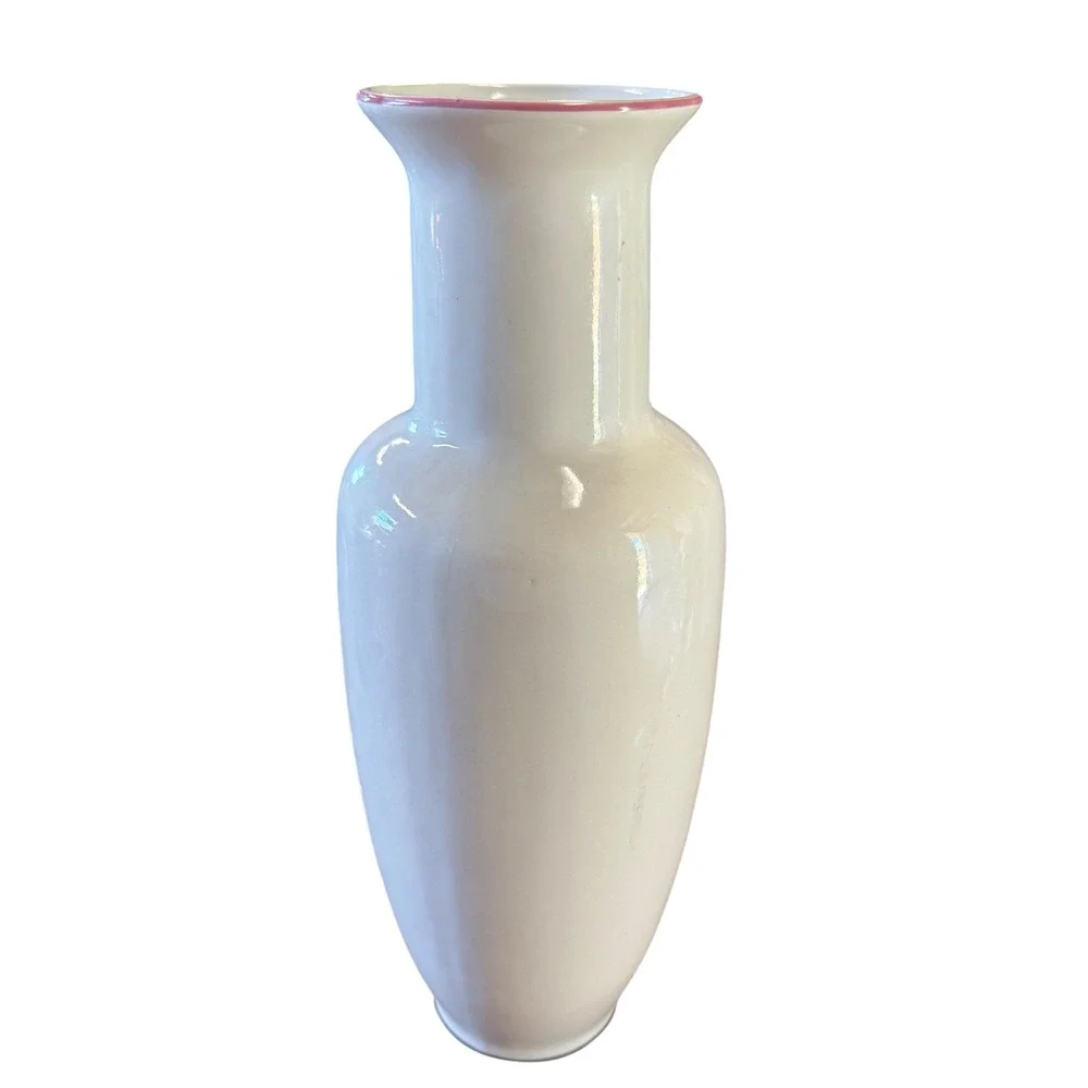 Lozapenco ceramic vase